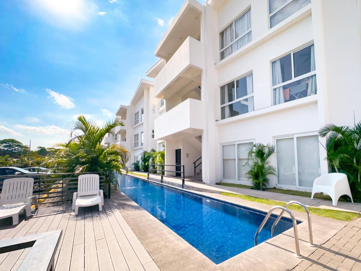 Pura Vida Apartment With Nice Pool Walking Distance To The Heart Of Хако Екстер'єр фото